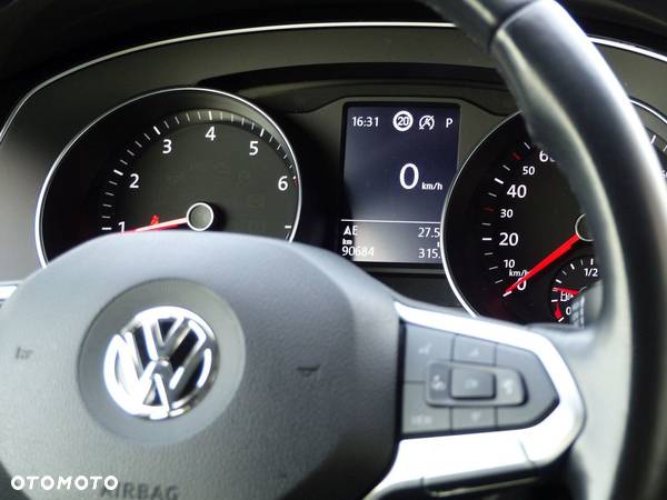 Volkswagen Passat 2.0 TSI Business DSG - 25