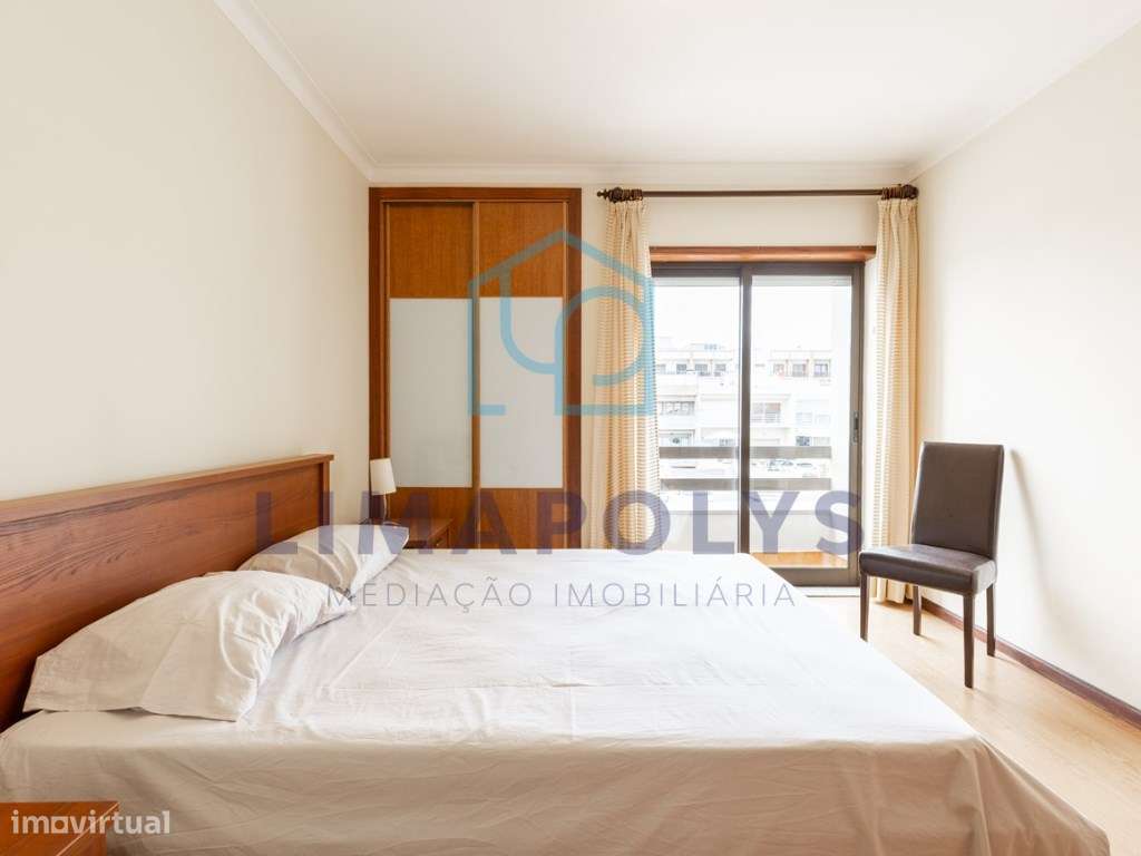 Moradia T4 com Vista Mar a 50m da Praia - Oportunidade Única!-27