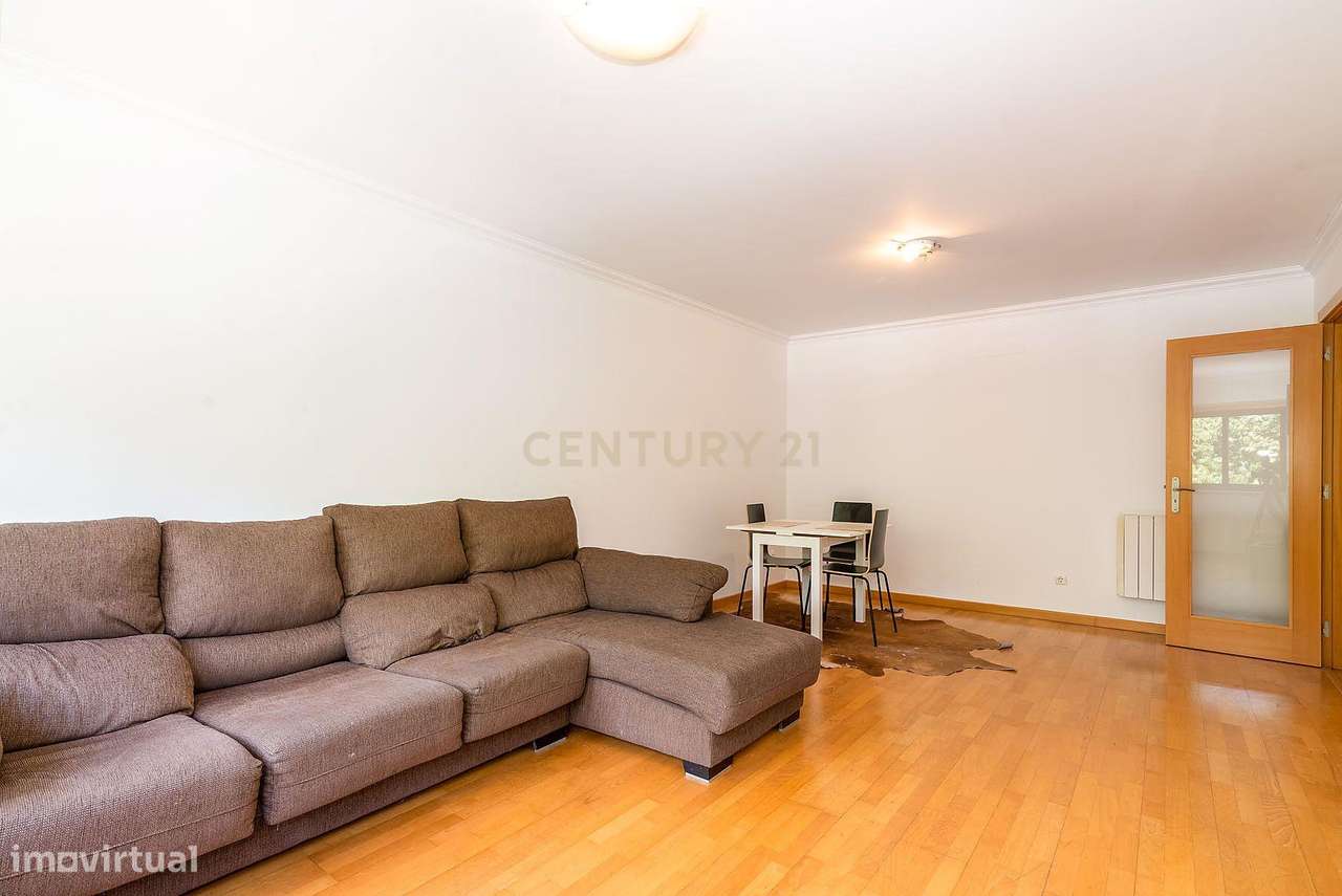 Apartamento T2 para arrendamento em Benfica - Grande imagem: 4/20