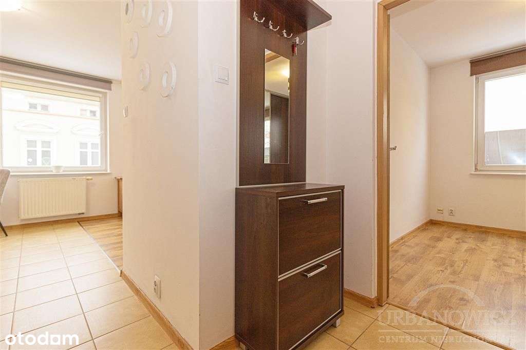 2-pok. I piętro, niski czynsz, ul. Modrzejewskiej.-10