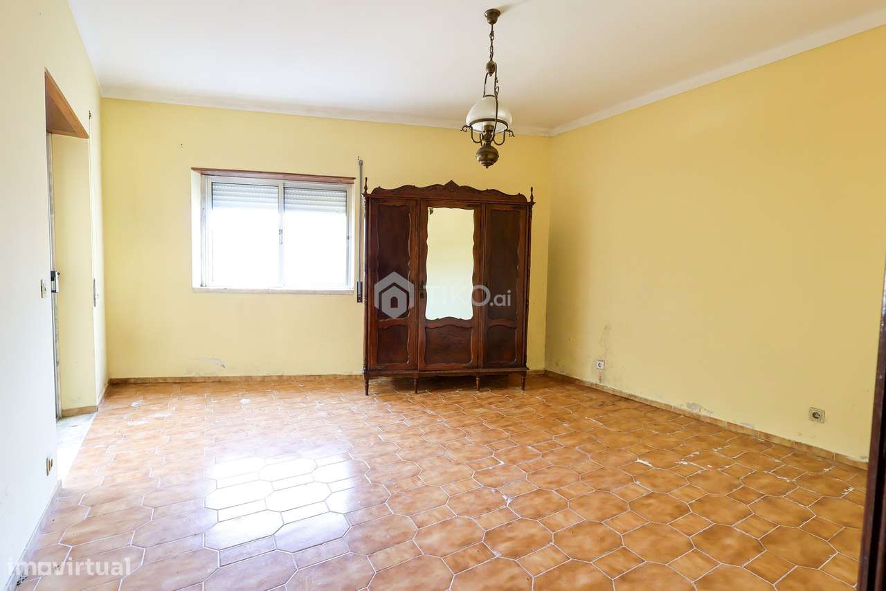 MORADIA T3 COM POTENCIAL PARA 2 HABITAÇÕES | CENTRO DE ALCANENA-6
