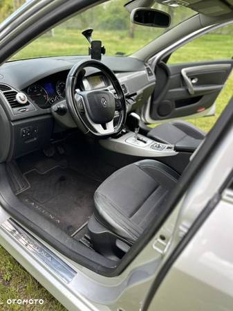 Renault Laguna Grandtour dCi 175 FAP Bose Edition - 10