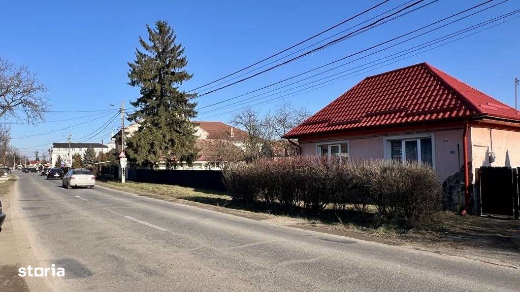 Vand teren 2010 mp in Santana de Mures la 200 m de primarie. - Imagine principală: 4/8