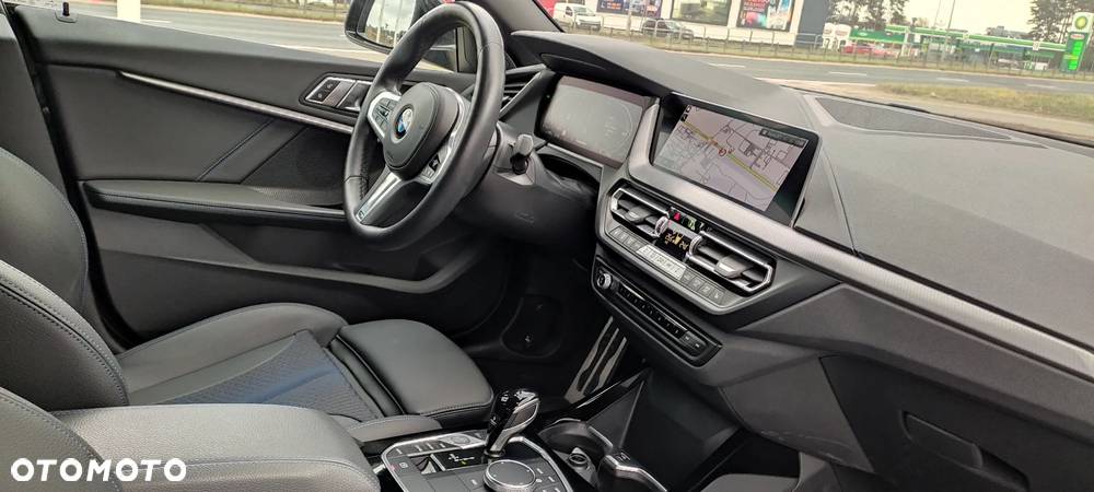 BMW Seria 2 218i M Sport - 30