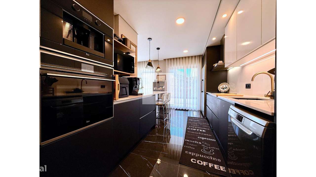 T4 Luxo 239m² em Buarcos-15
