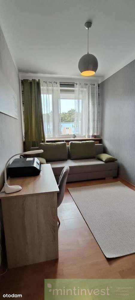 Przestronne 4 pokojowe mieszkanie-13