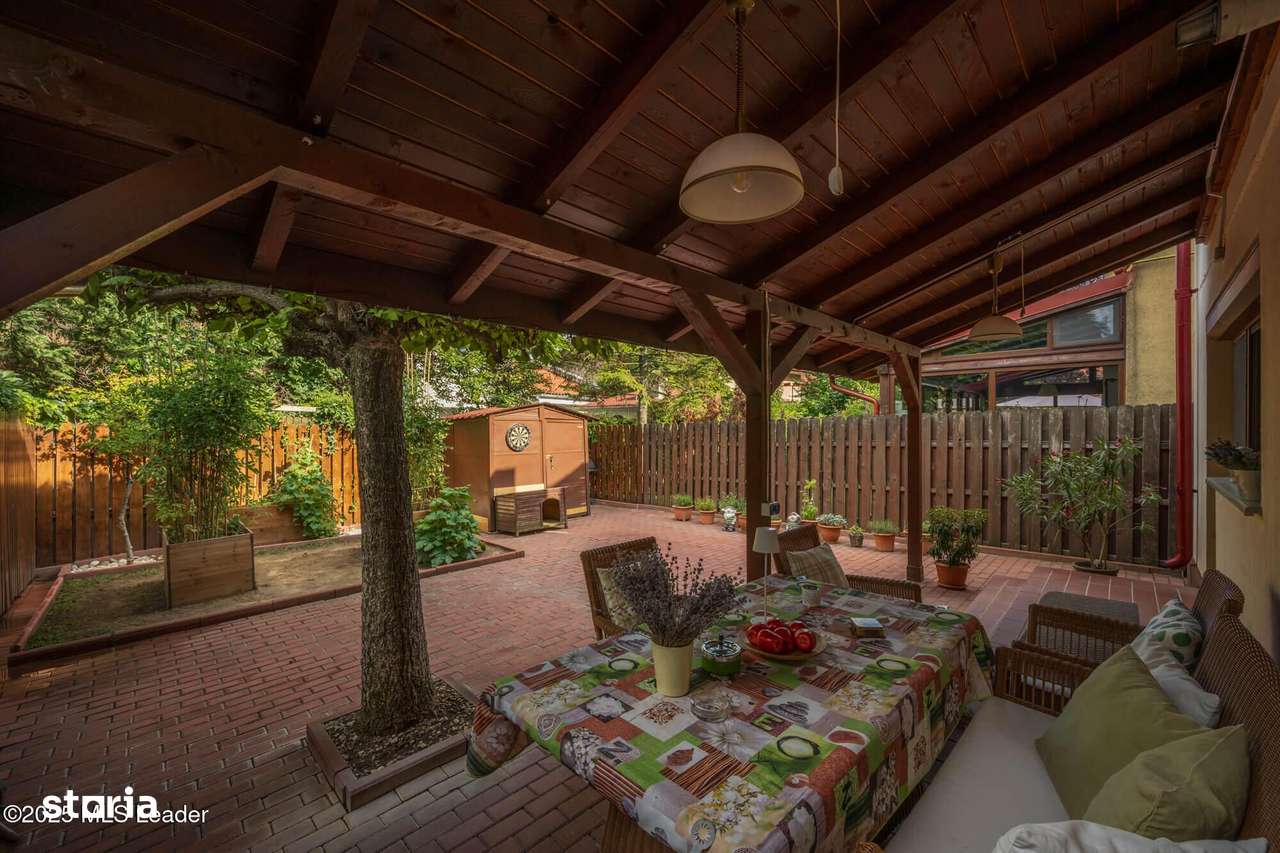 Casă eficientă, cu garaj, într-un complex liniștit, poziție excelenta-6