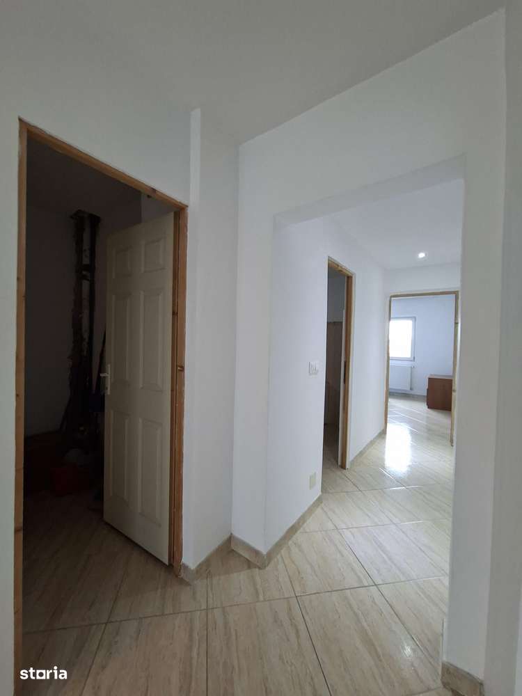 Mioritei (Carrefour) -3 cam decomandat/ 2 bai /centrala /renovat/-13
