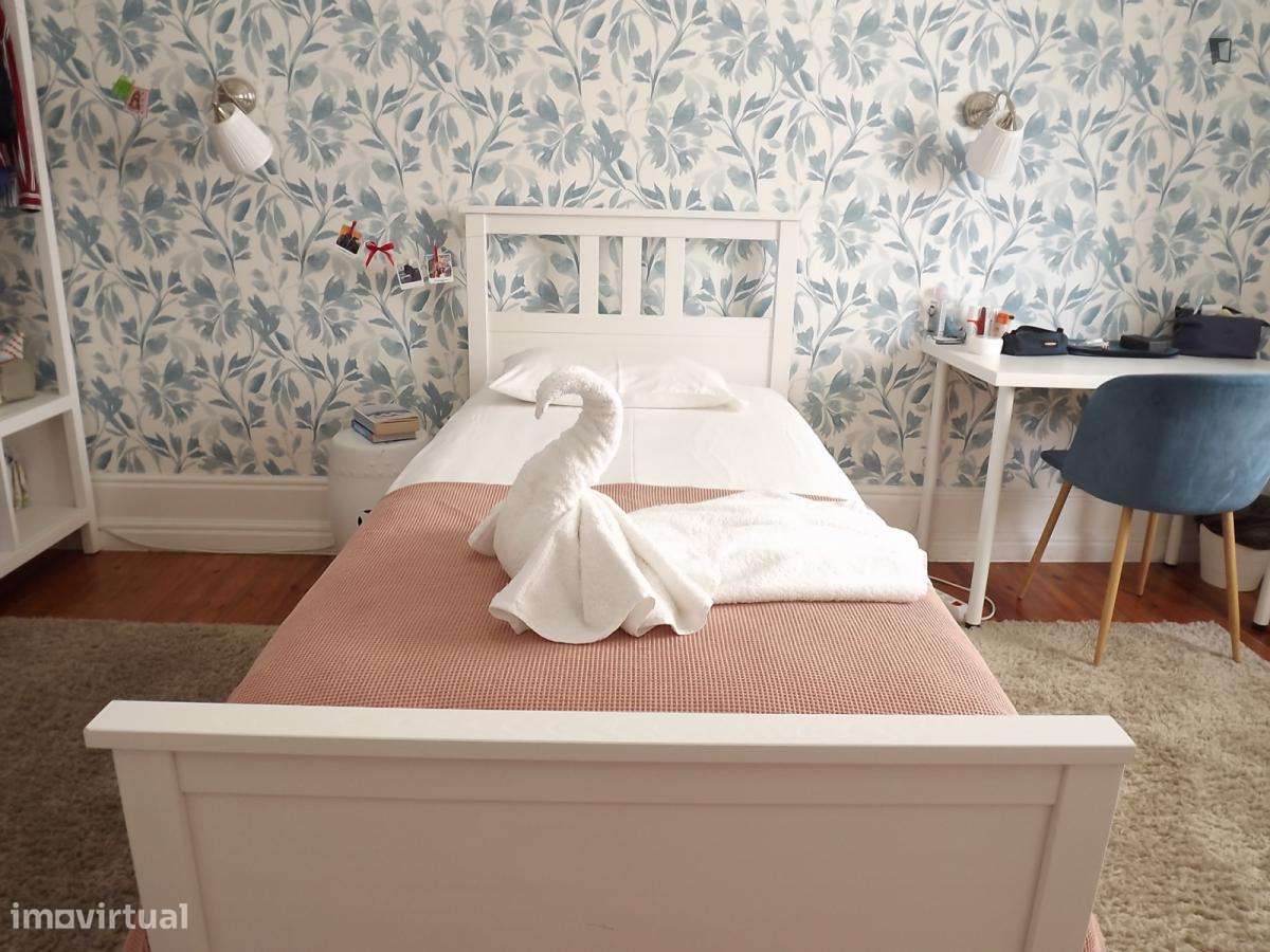 Quarto - localizado em Entrecampos Lisbon - Grande imagem: 3/10