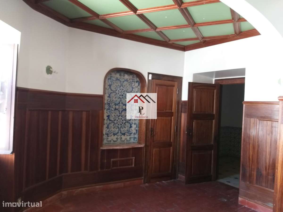 Moradia  T10 com Piscina e Logradouro (V823JB)-16