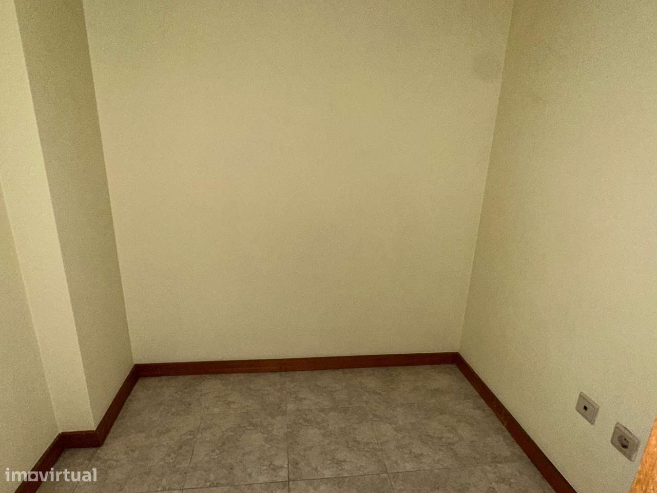 Apartamento T2, na cidade da Maia-8