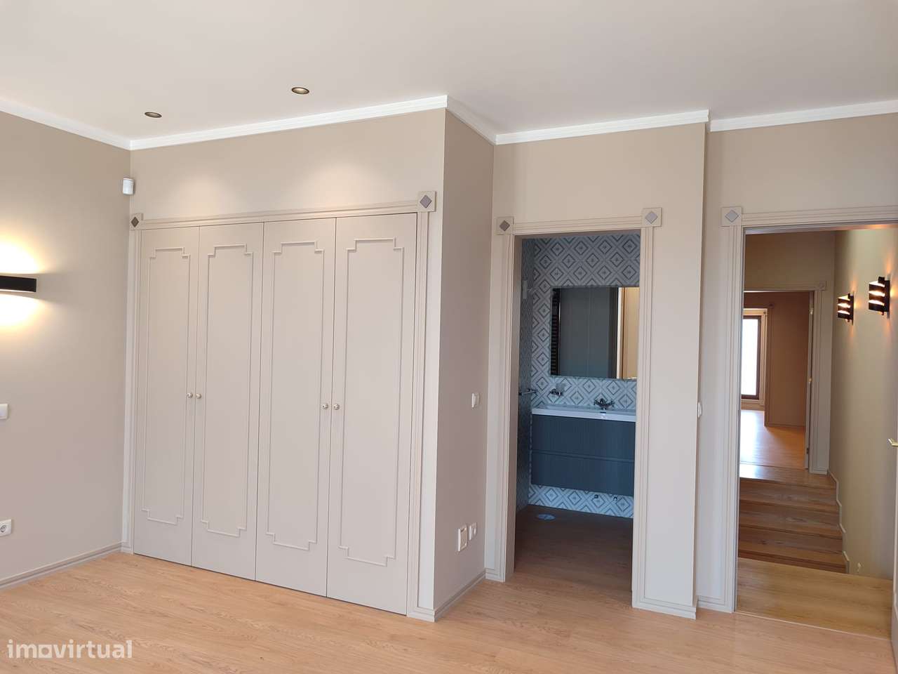 Excelente Moradia  2 frentes + Garagem + Terraço c/ Barbecue + Jardim-27