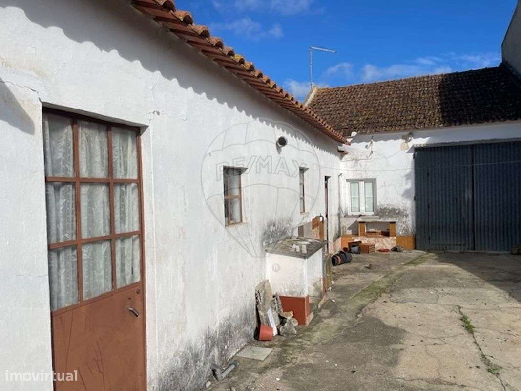 Moradia T3 para venda - Grande imagem: 1/16