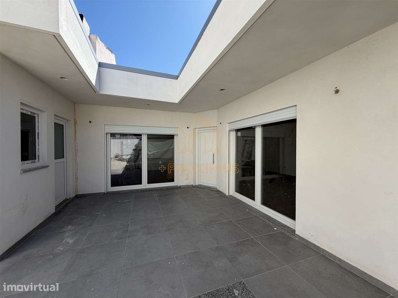 Moradia T3 c/ piscina e garagem - Grande imagem: 4/45