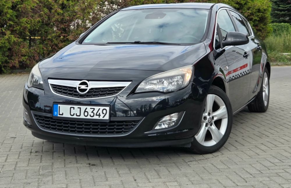 Opel Astra J (2009-2019) 1.4 Turbo Active 2012
