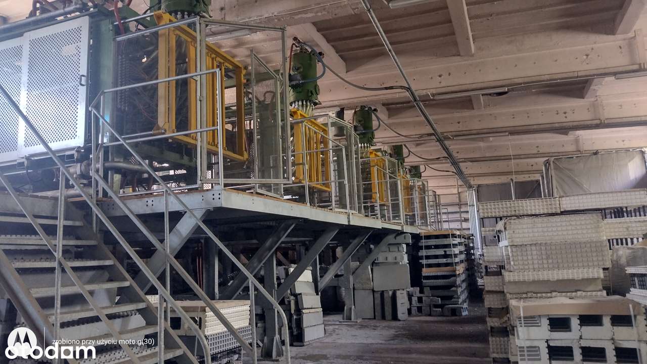 Działka 2,7ha z halą oraz biurowcem na sprzedaż-3