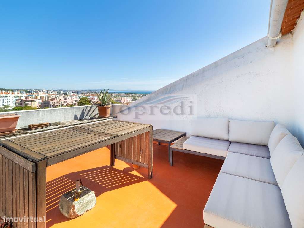 Apartamento T2+1 Duplex com terraço e vista mar-20