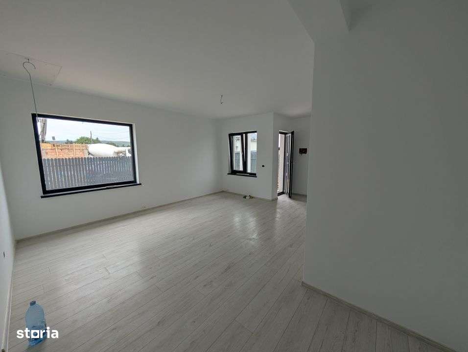 Casa 2025 Lilieci Rozelor (Apa, Canalizare, Gaz) terasa + beci-10