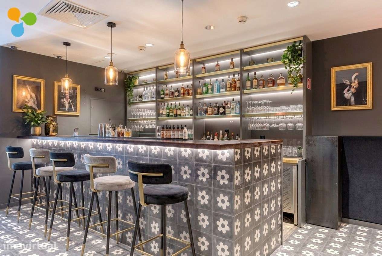 Restaurante Equipado e Pronto a Funcionar – Oportunidade de Investimen-14