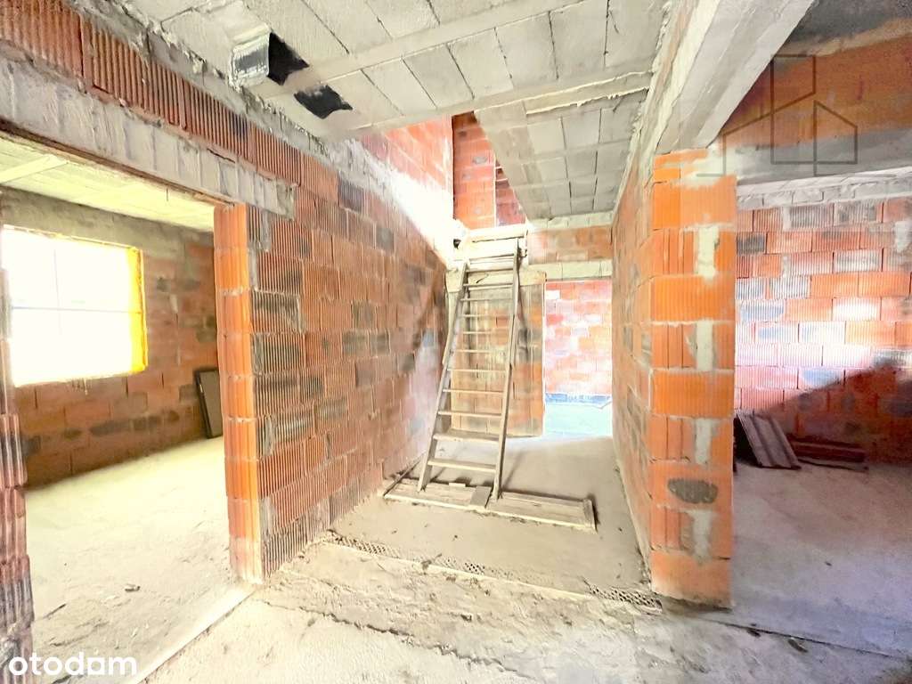 Atrakcyjny dom w budowie, na działce pod lasem!-11