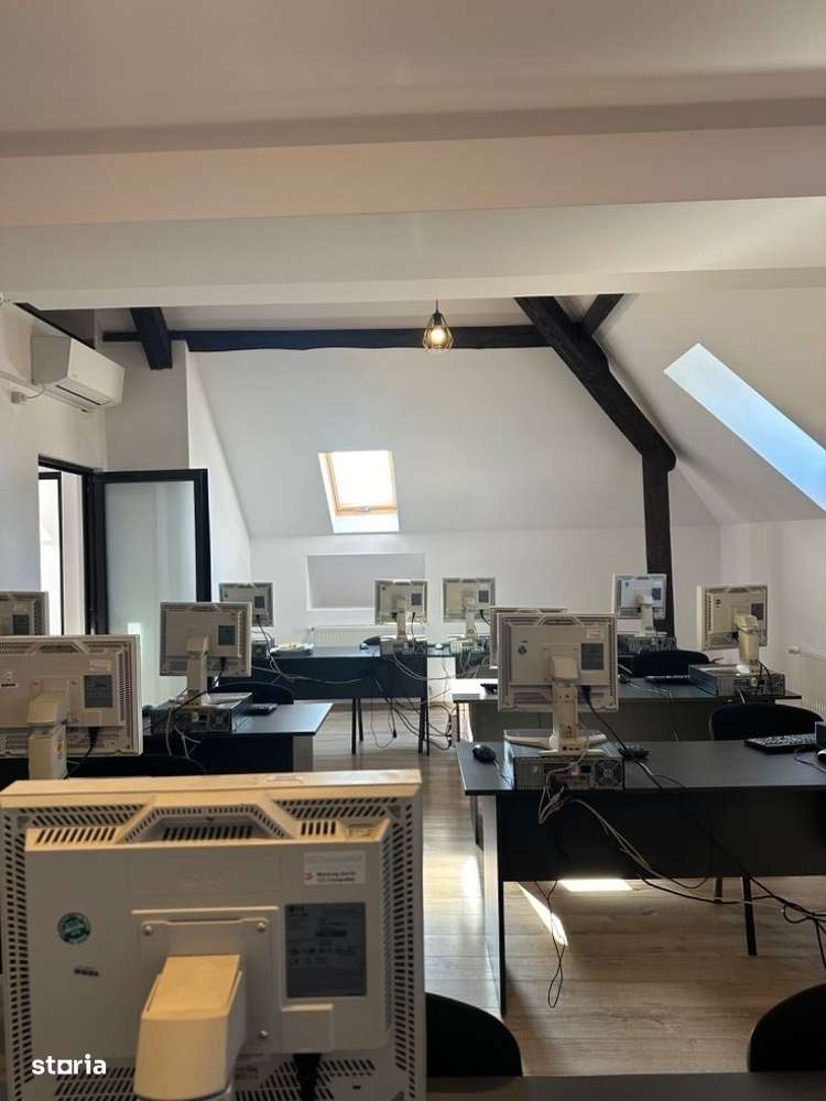 Campina - ultracentral - Spatiu - 600 Euro/Luna - Imagine principală: 2/6