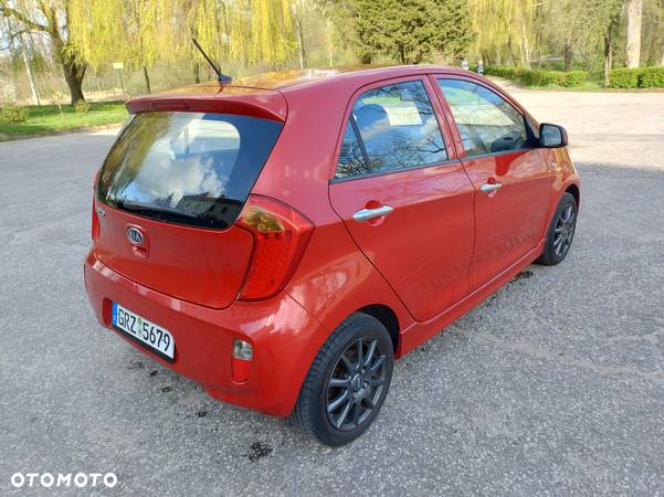 Kia Picanto 1.0 Dream Team Edition - 8