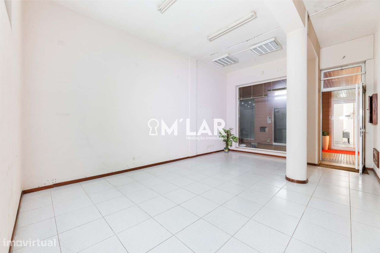 Loja com 37 m² em Maximinos – Braga-6