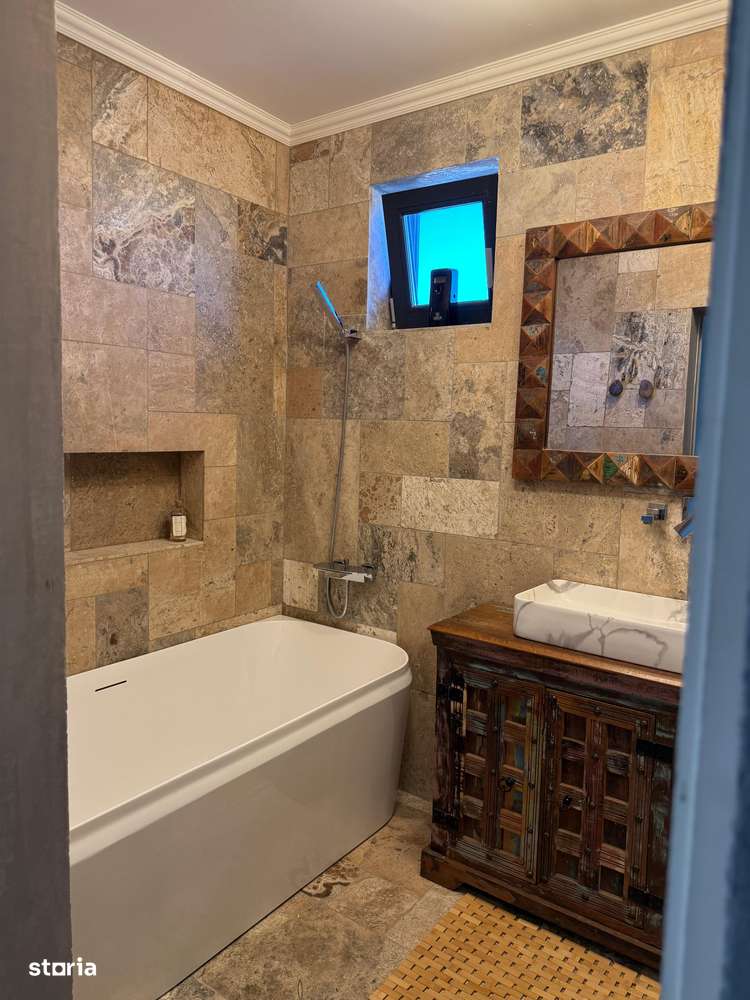 Penthouse 4 camere lux Mamaia Sat-12