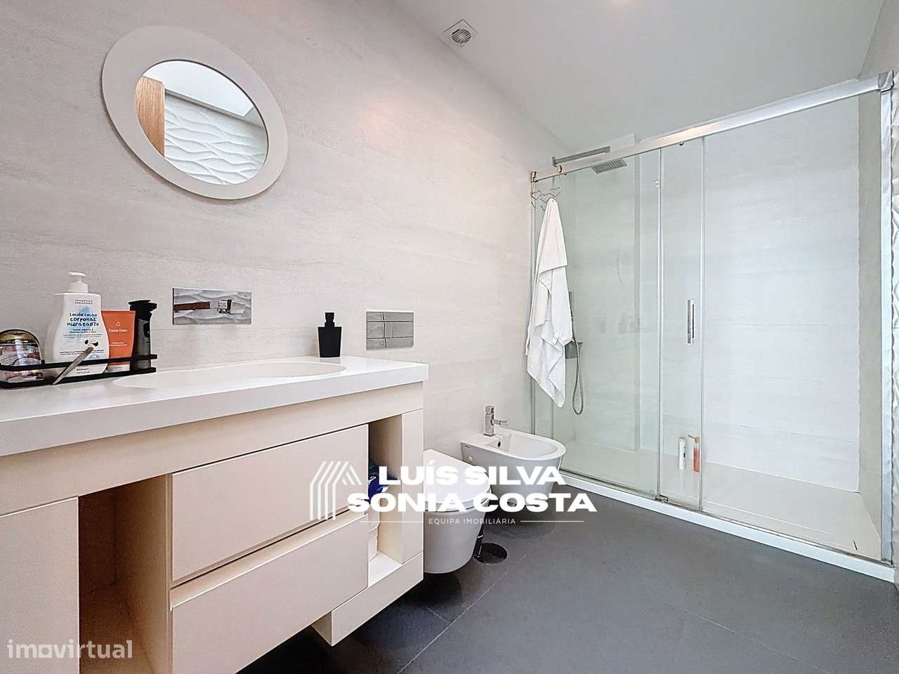 Moradia T3 em Avintes – Conforto, Tecnologia e Design...-35