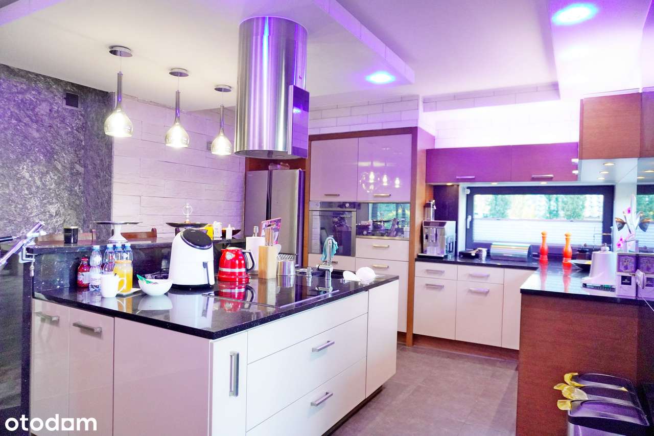 Luksusowy dom na prestiżowym osiedlu pod Łodzią (kilka kilometrów)-10