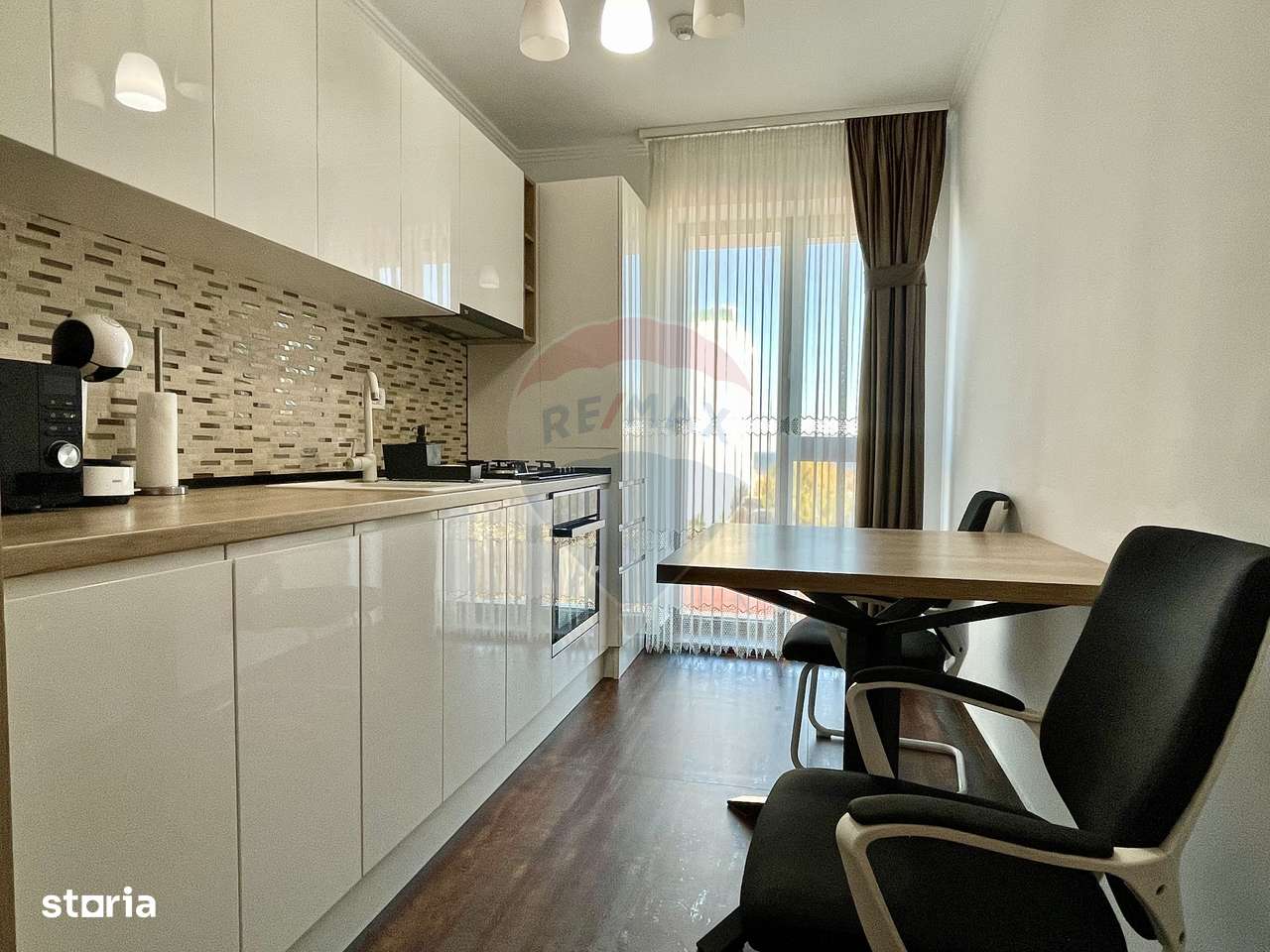 Studio de lux cu vedere la lac și la mare in Mamaia loc de parcare - Imagine principală: 5/7