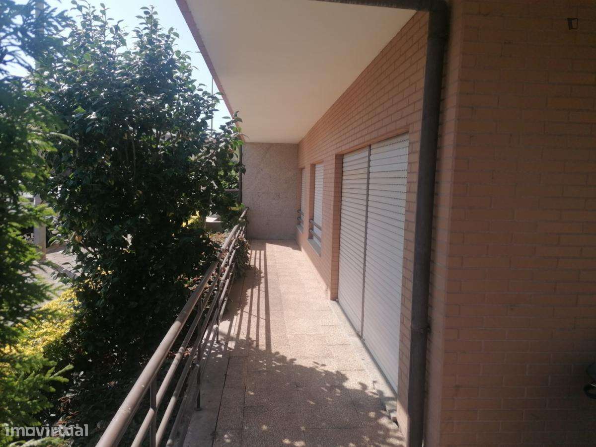 Quarto - localizado em Vila nova de gaia - Grande imagem: 4/10