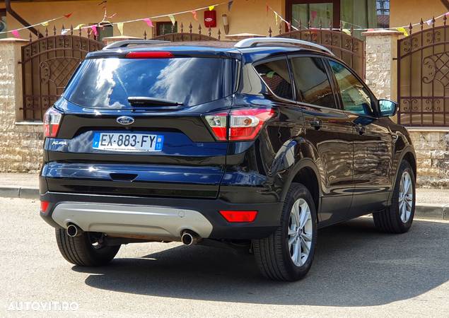 Ford Kuga 2.0 TDCi 4WD Powershift Titanium - 5