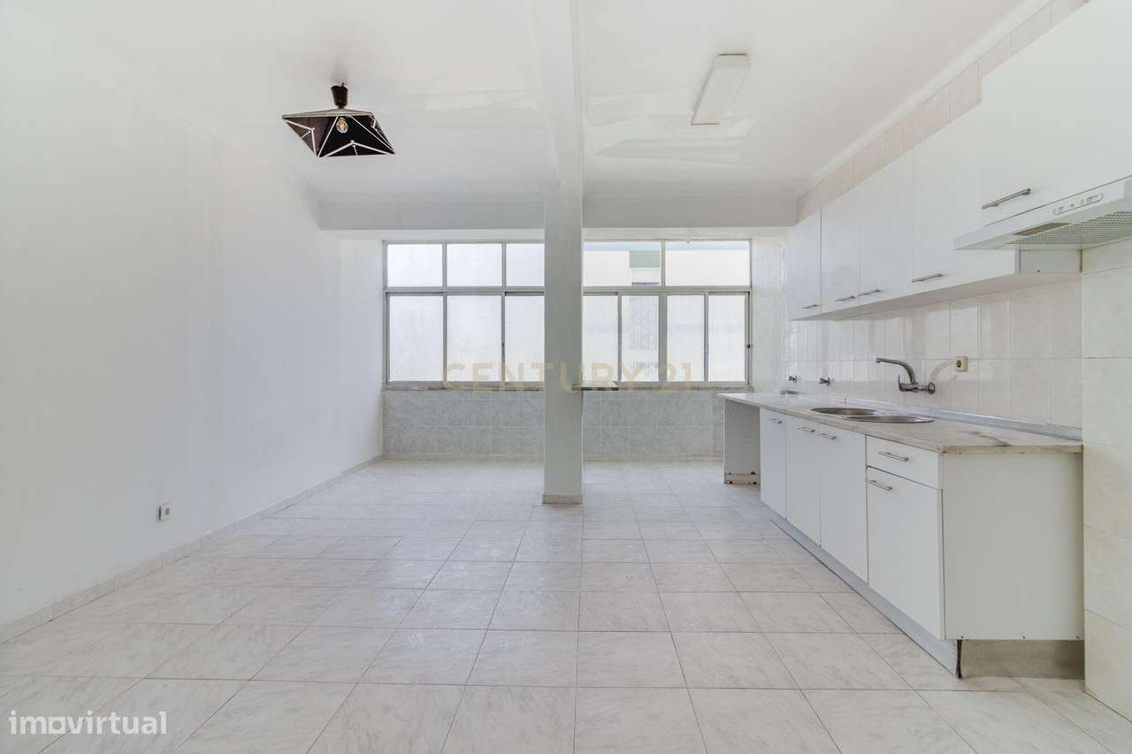 Apartamento T3 | Centro de Alverca do Ribatejo-3