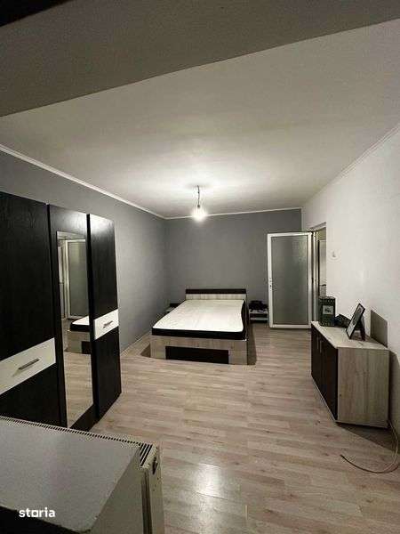 Apartament/Garsoniera de inchiriat - Imagine principală: 5/8