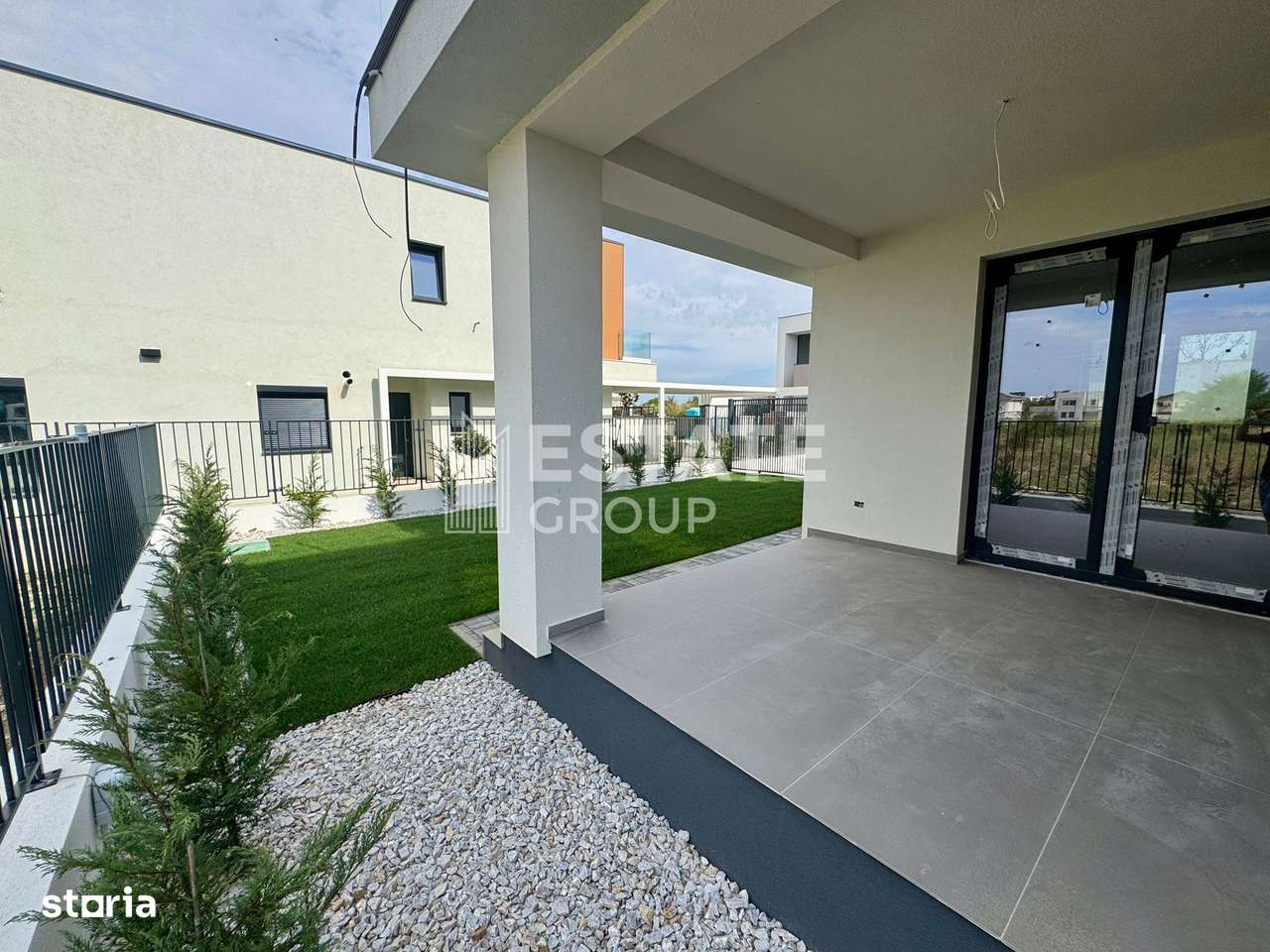 Duplex modern cu 5 camere in Dumbravita - Imagine principală: 2/20