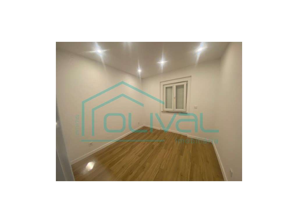 Apartamento T2 à venda em Póvoa de Santa Iria e Forte da Casa-7