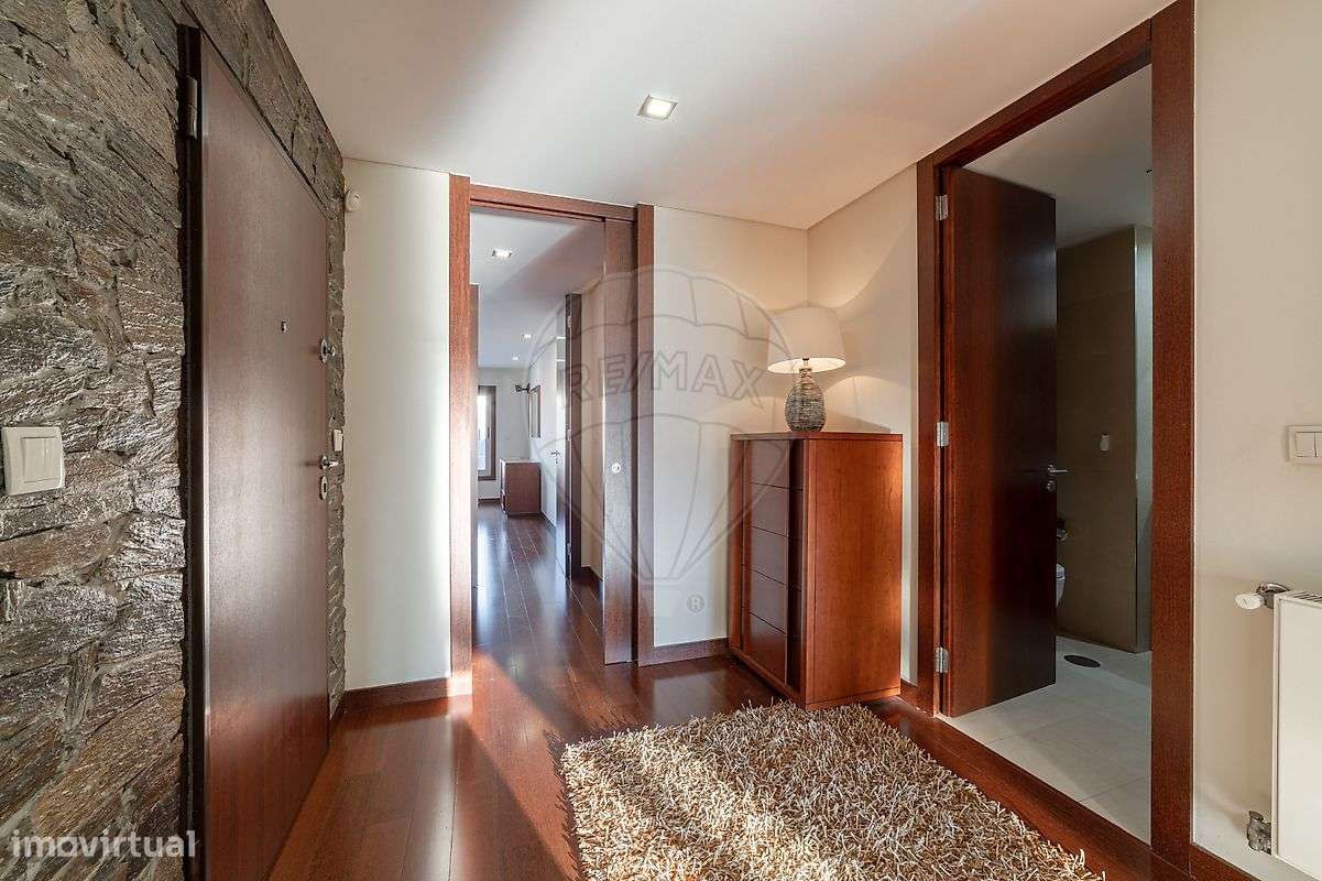 Apartamento T2 para arrendamento - Grande imagem: 2/30