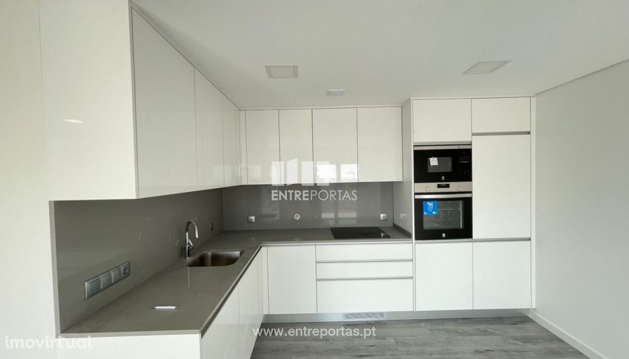 Venda de apartamento T2+1 NOVO, Areosa, Viana do Castelo