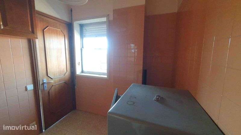 Apartamento T3+1 | Avenida Fernão Magalhães | Rua Prof. Duarte Leite - Grande imagem: 4/12