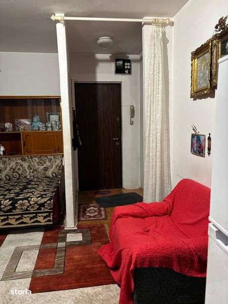 Garsoniera etaj 1 - Imagine principală: 5/8