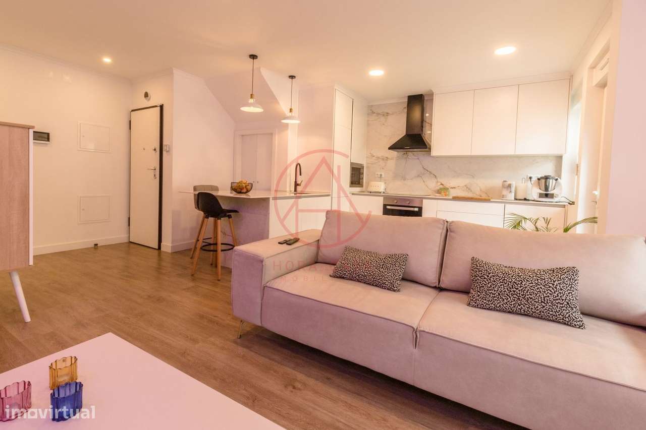 R/C de Moradia bi-familiar com quintal e garagem individual-7