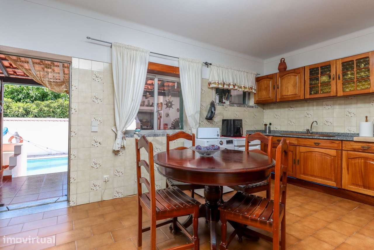 Moradia T3 para venda em Vila Nova de Santo André-8