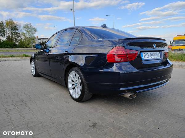 BMW Seria 3 320d xDrive - 5