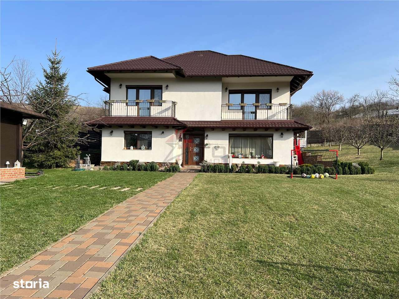 Vila 6 camere - 1500mp teren - Bucium - Imagine principală: 1/20