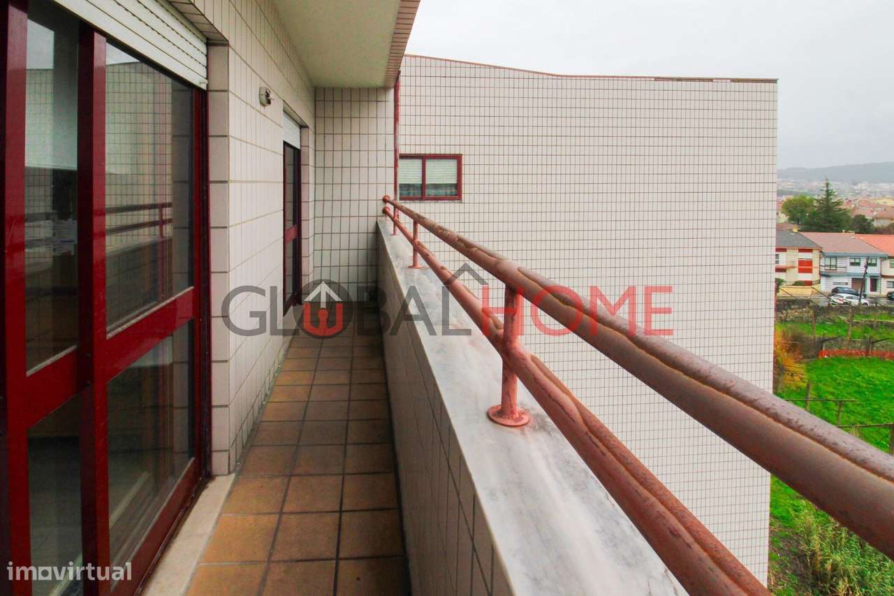 Apartamento T3 Renovado em Rio Tinto-36