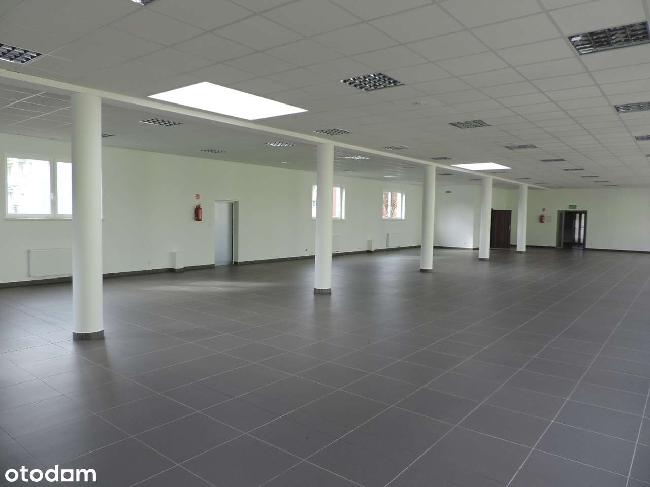 Lokal  Centrum Miasta 340m2 Parking Zaplecze - Pełny obrazek: 4/20