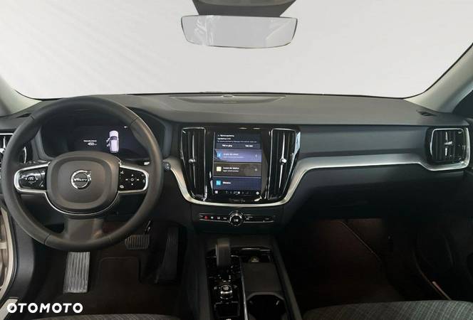 Volvo V60 Cross Country - 8