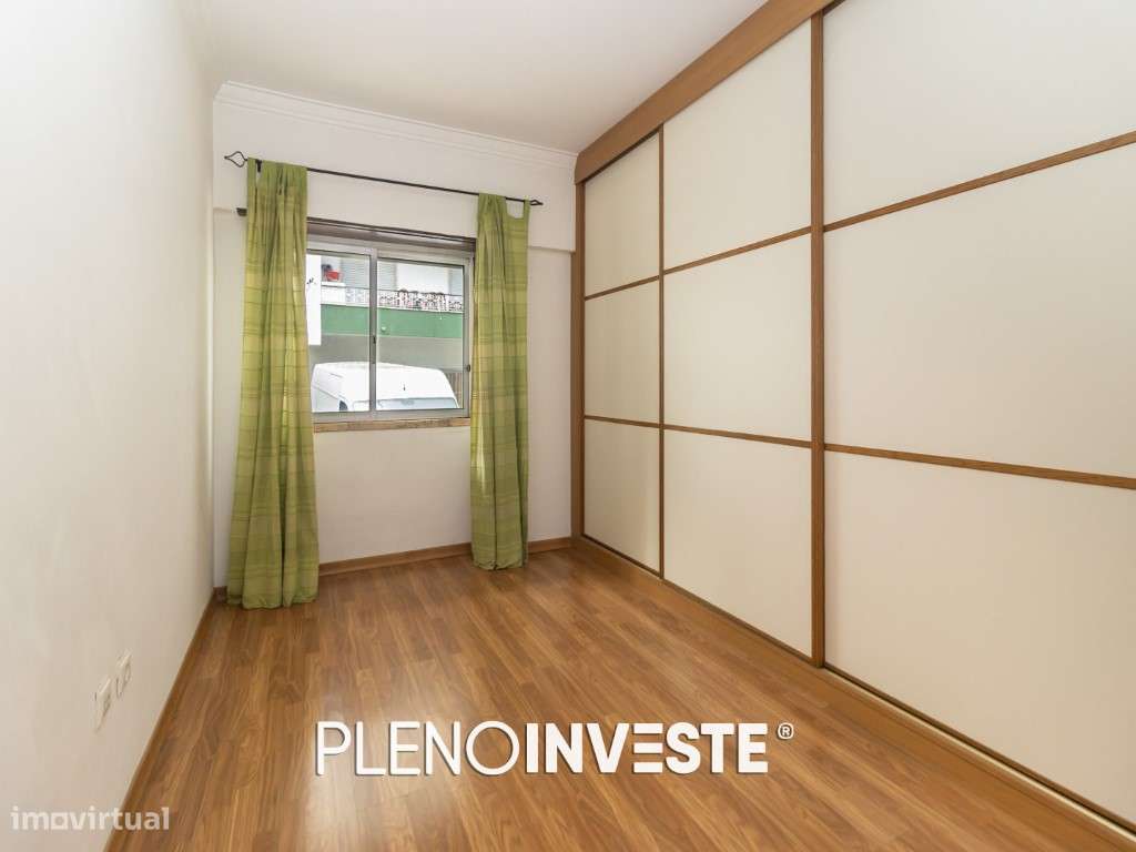 Apartamento T2 na Torre da Marinha-6