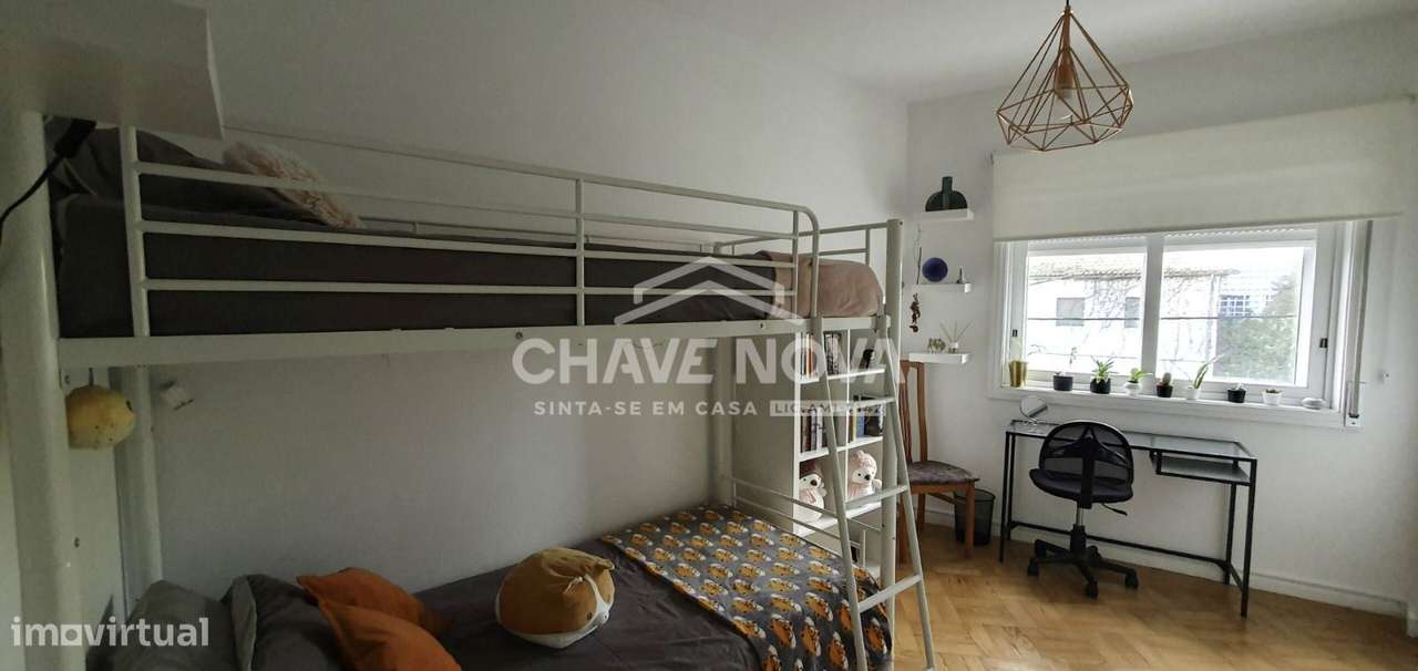 Moradia Bi-Familiar T4 + T2 com Potencial de Rendimento em Ramalde ...-15